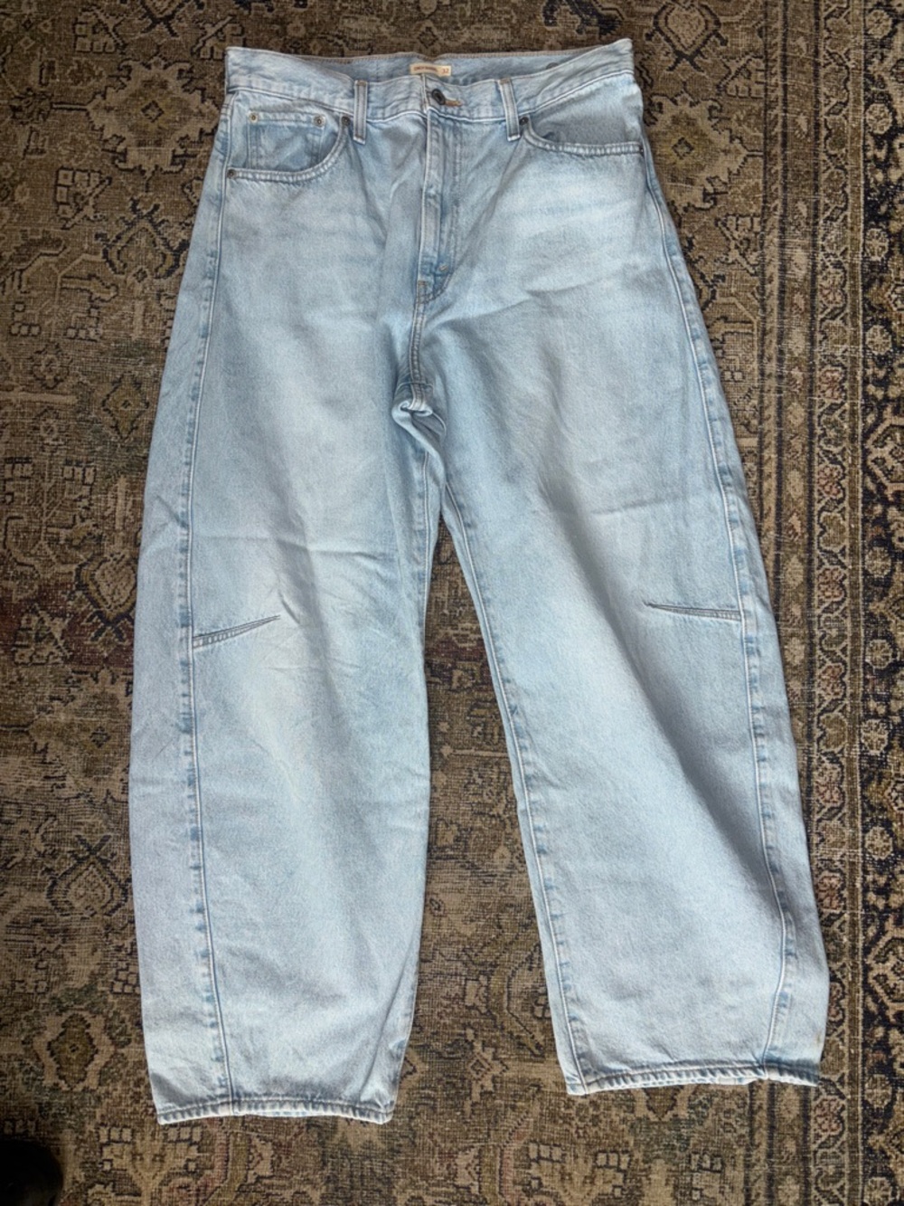 Levi’s Cinch Barrel Light Blue Denim Jeans